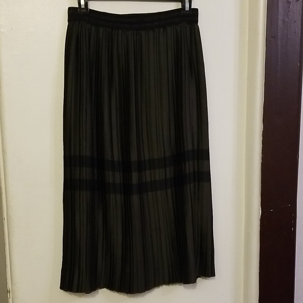 Zara Black Pleated Midi Skirt